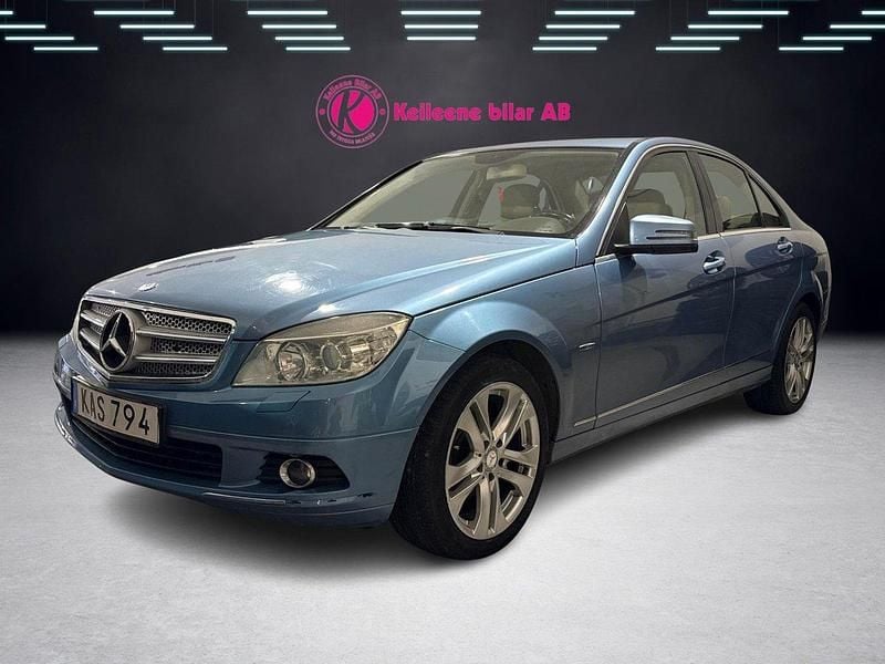 Blå Begagnad 2009 Mercedes C180 Sedan | 64 900 kr (Marknadspris) - Bild 1/4