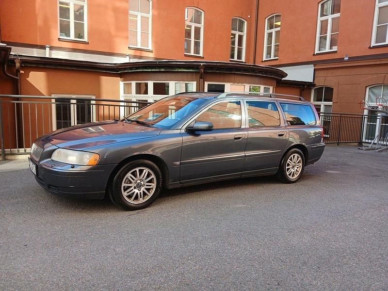 Begagnad 2006 Volvo V70 Business Edition Kombi | 18 000 kr (Superpris) - Bild 1/4