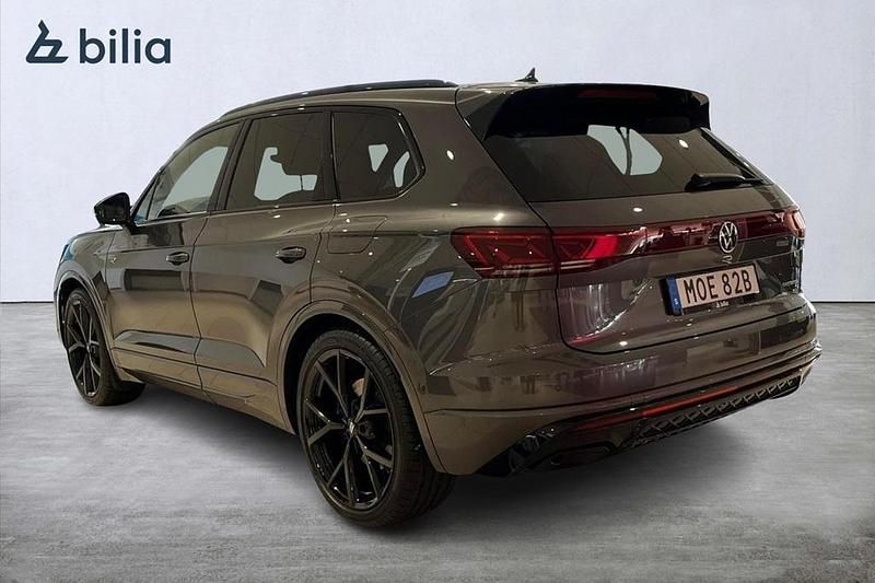 Ny VW Touareg R 2026 Grå SUV