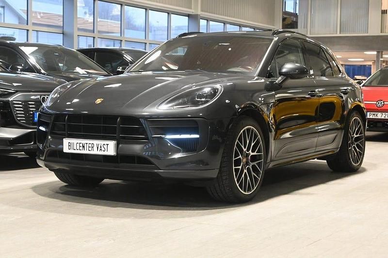 Vulcangrå metallic Begagnad 2021 Porsche Macan GTS SUV | 679 000 kr (Lite dyr) - Bild 1/4