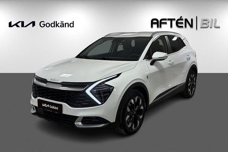 Vit Begagnad 2024 Kia Sportage Advance SUV | 399 800 kr (Bra pris) - Bild 1/3
