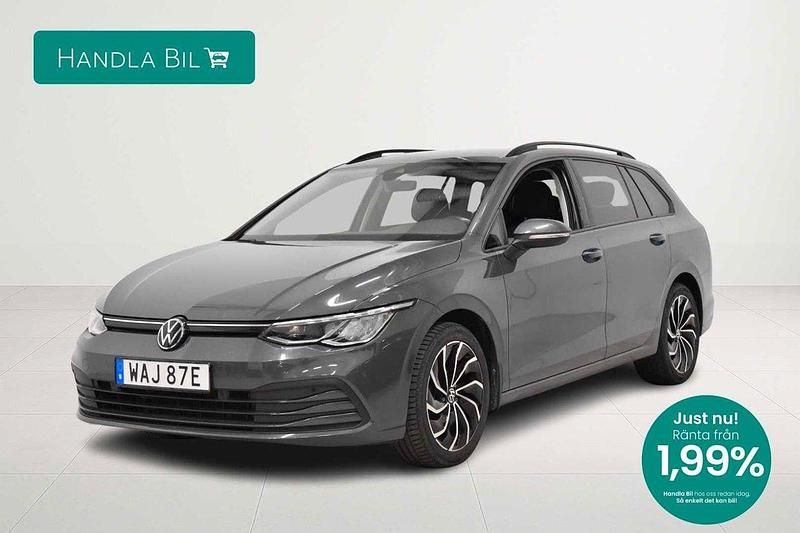 Mörkgrå Begagnad 2023 VW Golf VIII Active Kombi | 259 900 kr (Marknadspris) - Bild 1/3