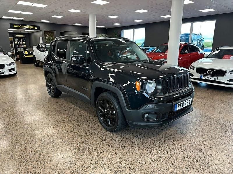 Svart Begagnad 2017 Jeep Renegade SUV | 159 900 kr - Bild 1/4
