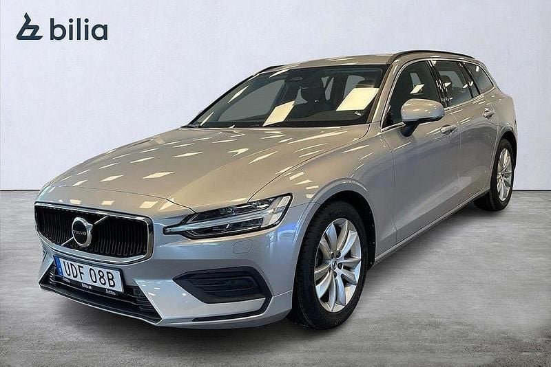 Silver Begagnad 2023 Volvo V60 Core Kombi | 309 900 kr (Bra pris) - Bild 1/3