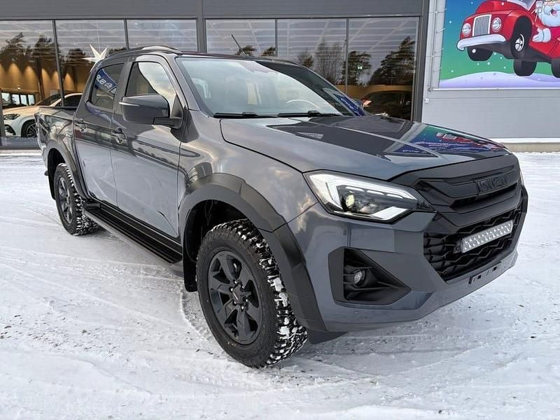 Grå Ny 2025 Isuzu D-Max Pickup | 783 125 kr - Bild 1/4