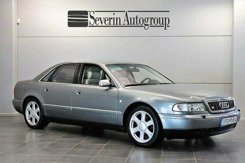 Grå Begagnad 1997 Audi S8 Sedan | 159 000 kr - Bild 1/4