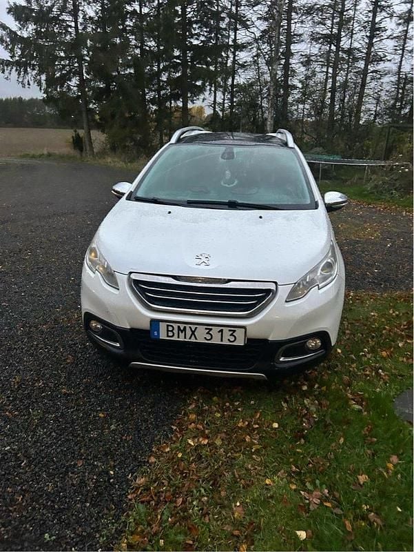 Vit Begagnad 2014 Peugeot 2008 SUV | 50 000 kr (Marknadspris) - Bild 1/4