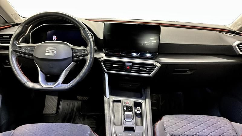 Begagnad Seat Leon 2021 Vit Kombi