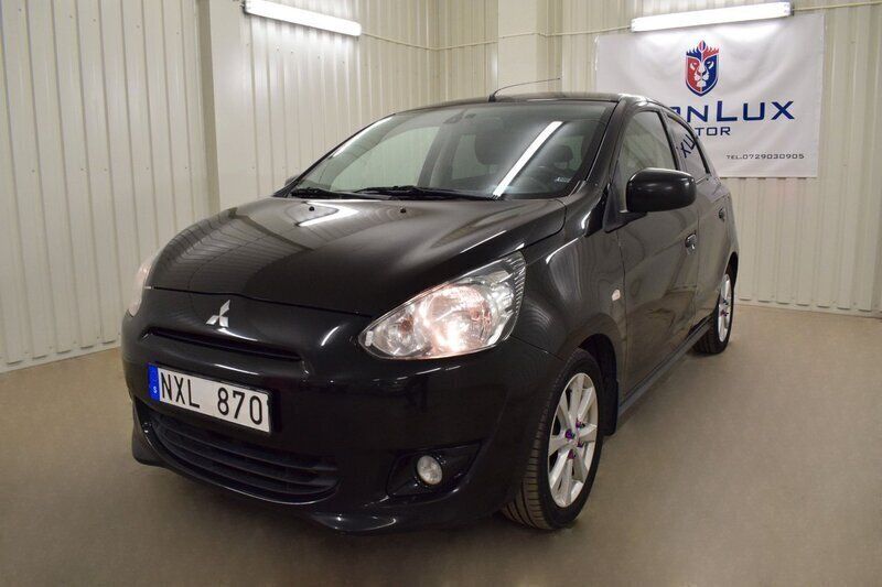 Svart Begagnad 2013 Mitsubishi Space Star Kombi | 42 900 kr (Bra pris) - Bild 1/4