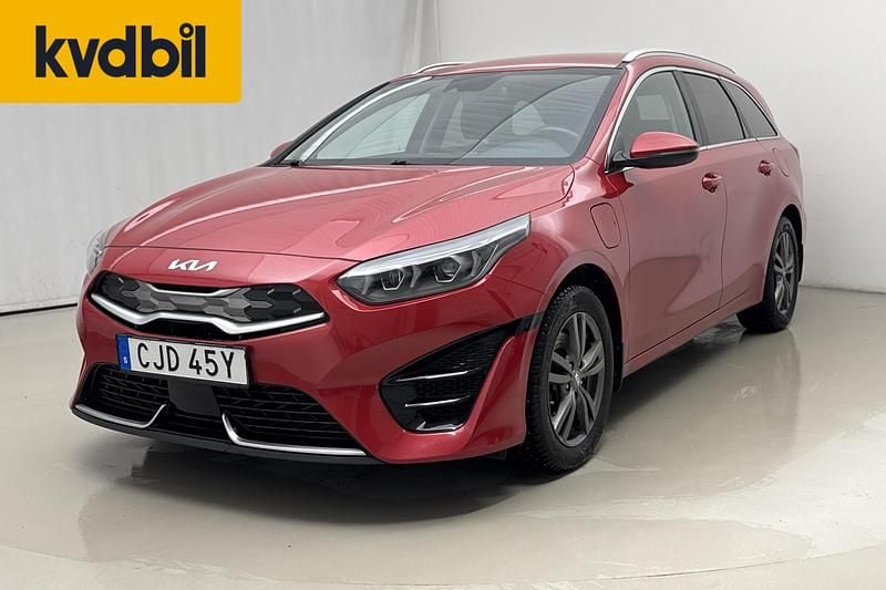 Begagnad Kia Ceed Sportswagon Advance 141 HK (103 kW) 2022 Röd Kombi