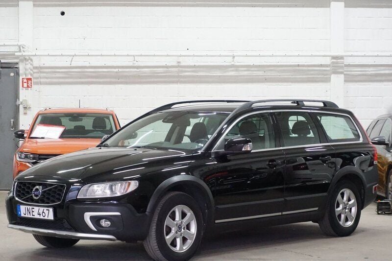 Svart Begagnad 2014 Volvo XC70 Momentum SUV | 129 900 kr (Marknadspris) - Bild 1/4