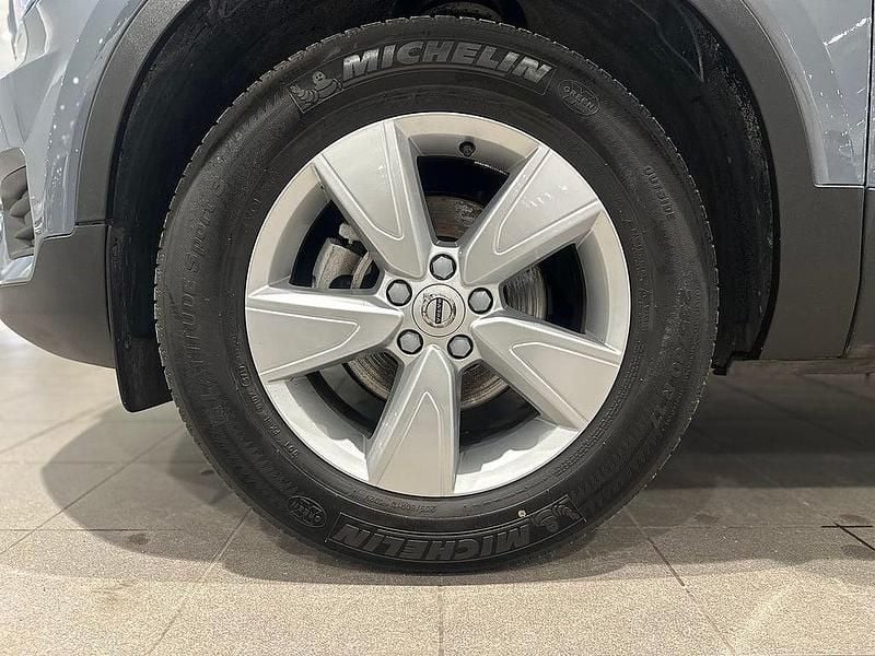 Begagnad Volvo XC40 165 HK (121 kW) 2019 Grå SUV