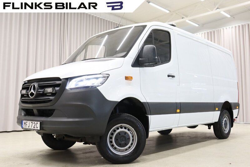Vit Begagnad 2021 Mercedes Sprinter Van | 379 900 kr (Superpris) - Bild 1/4
