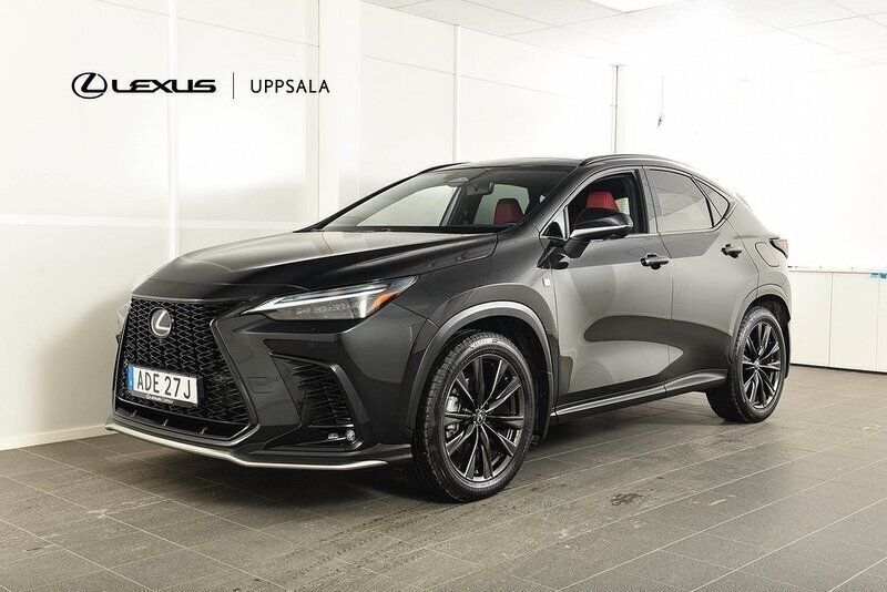 Svart Begagnad 2023 Lexus NX350h Sport Line SUV | 544 900 kr (Marknadspris) - Bild 1/4