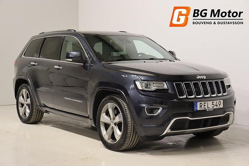 Grå Begagnad 2016 Jeep Grand Cherokee SUV | 249 900 kr (Lite dyr) - Bild 1/3