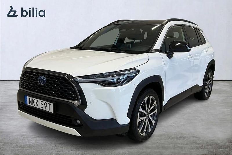 Begagnad Toyota Corolla Cross Style 200 HK (147 kW) 2022 Vit SUV