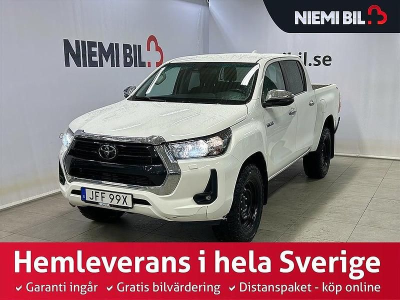 Vit Begagnad 2023 Toyota HiLux Pickup | 559 900 kr (Marknadspris) - Bild 1/3