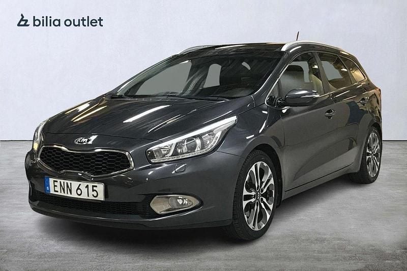 Grå Begagnad 2015 Kia Ceed Sportswagon Kombi | 74 900 kr (Marknadspris) - Bild 1/4
