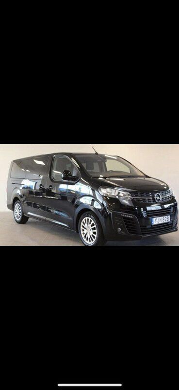 Svart Begagnad 2021 Opel Zafira Life Van | 305 000 kr - Bild 1/4