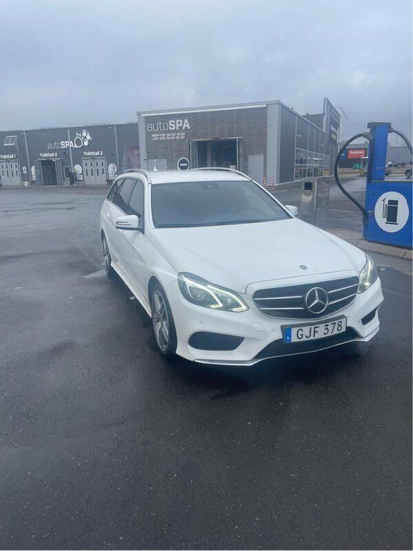 Vit Begagnad 2014 Mercedes E220 AMG Kombi | 187 000 kr (Lite dyr) - Bild 1/4