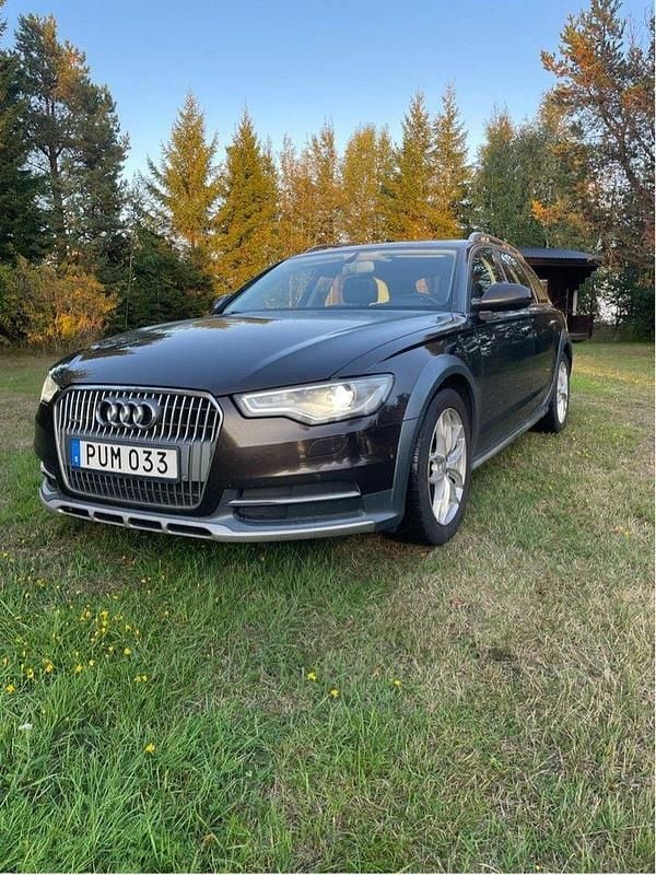 Brun Begagnad 2014 Audi A6 Allroad Kombi | 130 000 kr (Superpris) - Bild 1/4