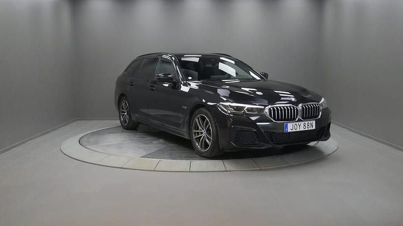 Begagnad BMW 530 M Sport 295 HK (216 kW) 2022 Svart Kombi