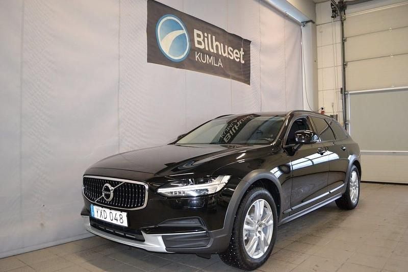 Svart Begagnad 2017 Volvo V90 CC Kombi | 239 000 kr (Marknadspris) - Bild 1/4