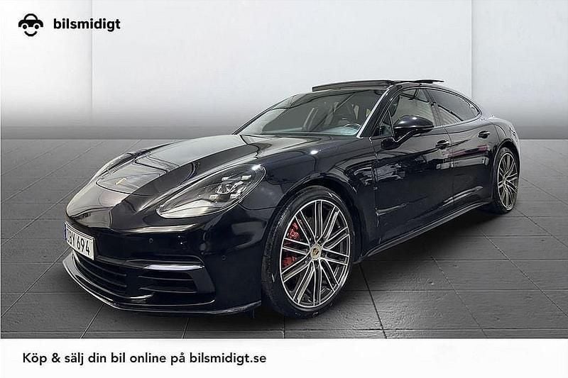 Svart Begagnad 2017 Porsche Panamera 4 Sedan | 549 900 kr (Marknadspris) - Bild 1/3