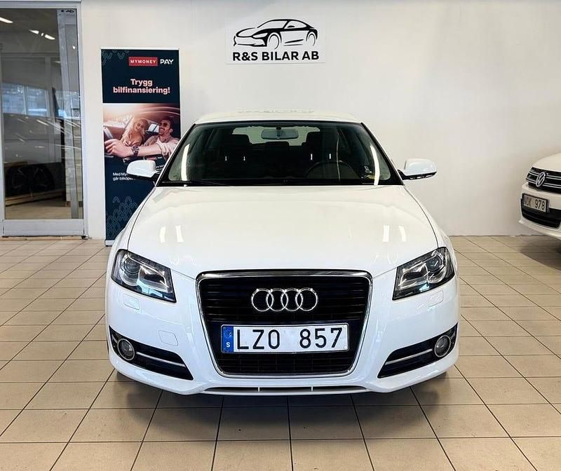 Begagnad Audi A3 Comfort 140 HK (102 kW) 2012 Vit Kombi