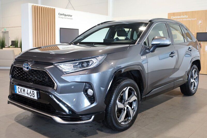 Mörkgrå Begagnad 2021 Toyota RAV4 Hybrid Active SUV | 399 900 kr (Bra pris) - Bild 1/3