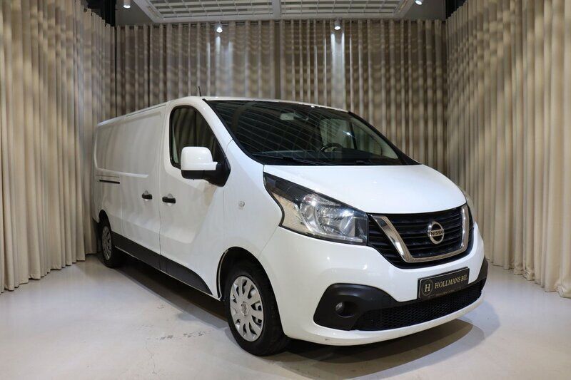 Vit Begagnad 2017 Nissan NV300 Van | 109 900 kr (Marknadspris) - Bild 1/4