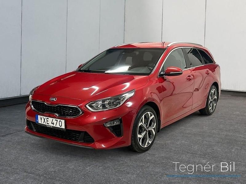 Röd Begagnad 2019 Kia Ceed Sportswagon Kombi | 125 800 kr (Marknadspris) - Bild 1/4