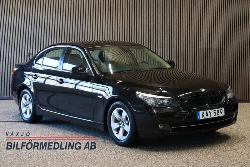 Svart Begagnad 2009 BMW 520 Sedan | 49 900 kr (Lite dyr) - Bild 1/4
