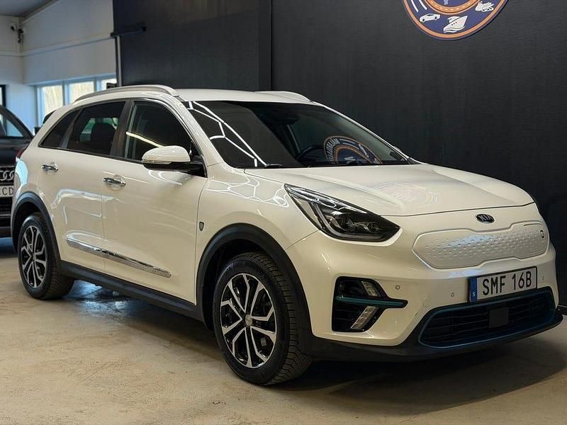 Begagnad Kia e-Niro Advance 150 kW (204 HK) 2020 Vit SUV