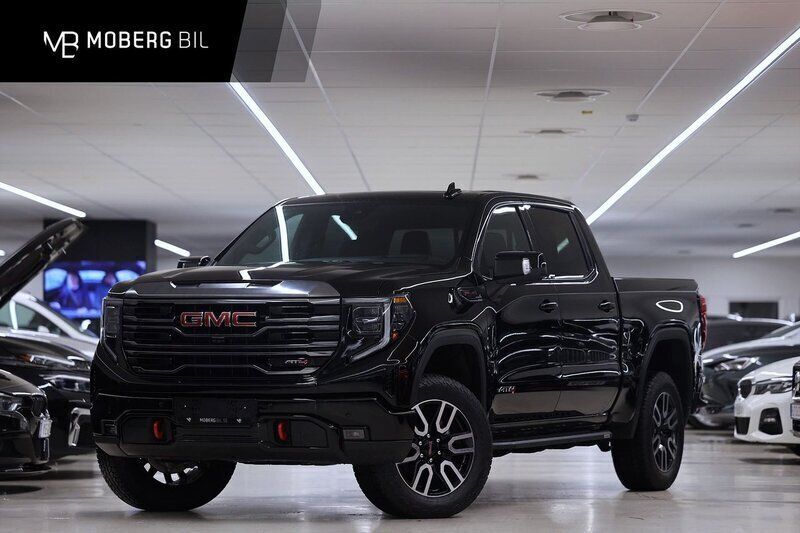 Svart Begagnad 2024 GMC Sierra Van | 1 059 000 kr (Superpris) - Bild 1/3