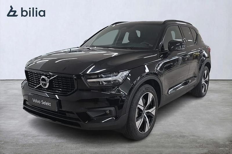 Svart Begagnad 2022 Volvo XC40 R-Design SUV | 419 000 kr - Bild 1/3