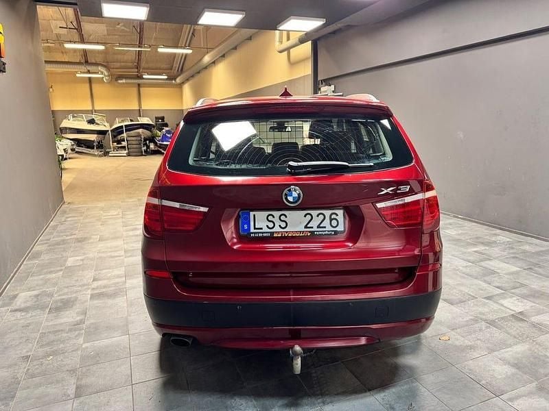Begagnad BMW X3 184 HK (135 kW) 2012 Röd SUV