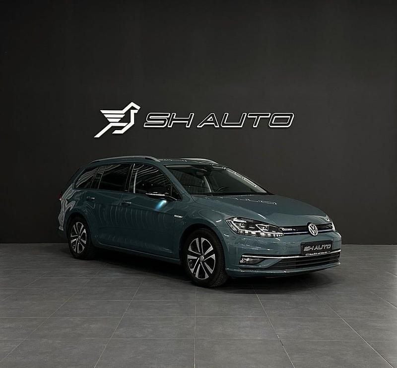Begagnad VW Golf VIII 131 HK (96 kW) 2020 Blå Kombi