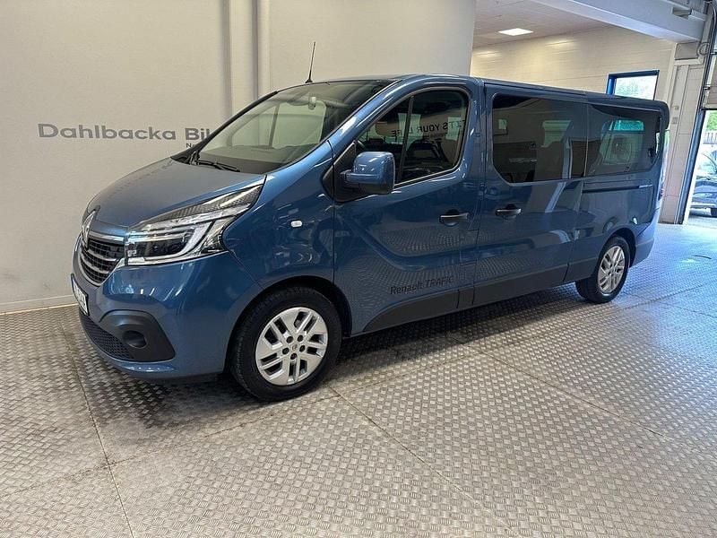 Blå Begagnad 2020 Renault Trafic Van | 329 000 kr - Bild 1/4