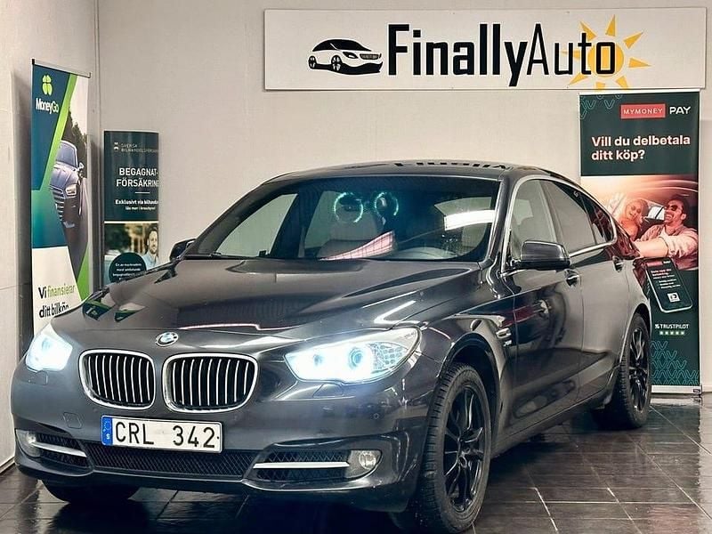 Grå Begagnad 2012 BMW 530 Gran Turismo M Sport Sedan | 148 900 kr (Lite dyr) - Bild 1/3