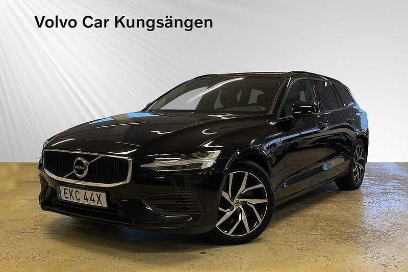 Svart Begagnad 2020 Volvo V60 Momentum Kombi | 269 900 kr (Marknadspris) - Bild 1/3