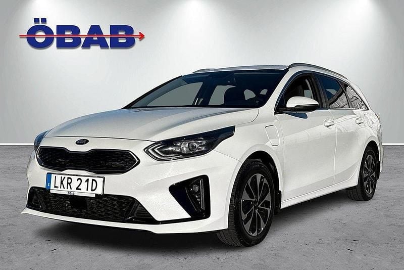 Vit Begagnad 2020 Kia Ceed Sportswagon Advance Kombi | 218 800 kr (Marknadspris) - Bild 1/4