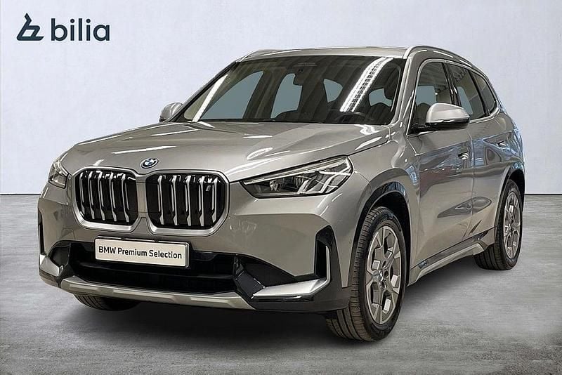 Begagnad BMW iX1 xLine 230 kW (313 HK) 2022 Silver SUV