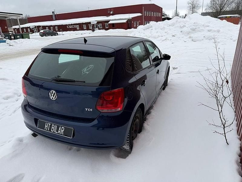 Begagnad VW Polo 90 HK (66 kW) 2011 Blå Halvkombi