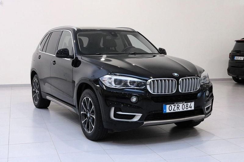 Svart Begagnad 2014 BMW X5 SUV | 239 900 kr (Marknadspris) - Bild 1/4