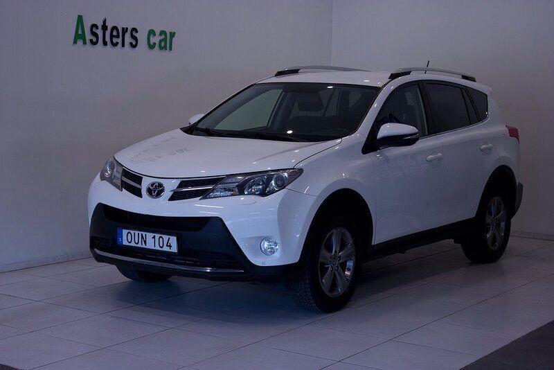 Vit Begagnad 2015 Toyota RAV4 Active SUV | 109 900 kr (Marknadspris) - Bild 1/4