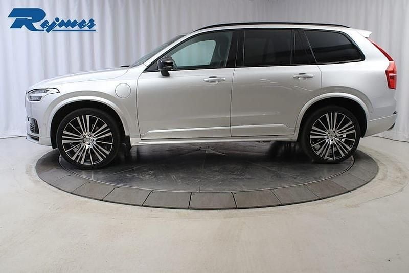 Begagnad Volvo XC90 R-Design 391 HK (287 kW) 2020 Silver (bright silver met) SUV