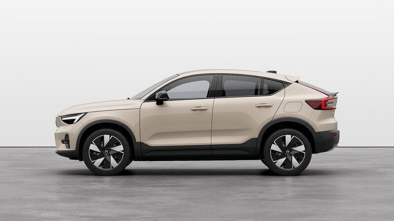 Ljusbrun (brun) Ny 2025 Volvo EC40 Plus SUV | 589 900 kr (Superpris) - Bild 1/3