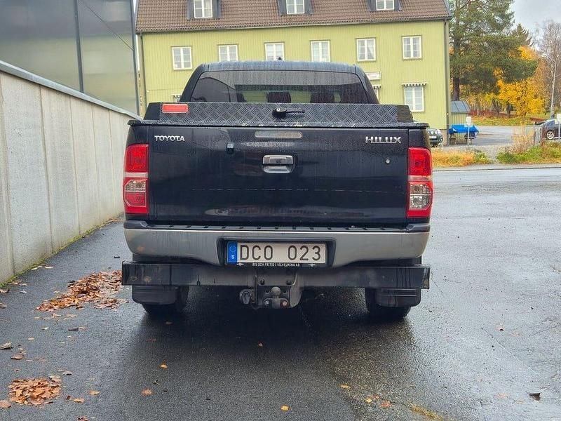 Begagnad Toyota HiLux 171 HK (125 kW) 2013 Svart Pickup