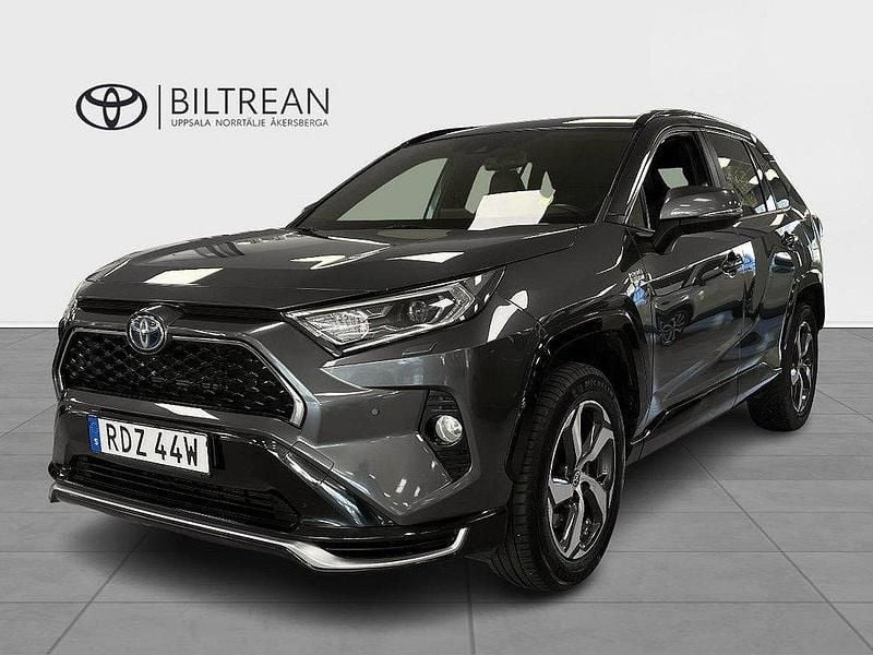 Mörkgrå Begagnad 2020 Toyota RAV4 Hybrid SUV | 319 000 kr (Marknadspris) - Bild 1/3